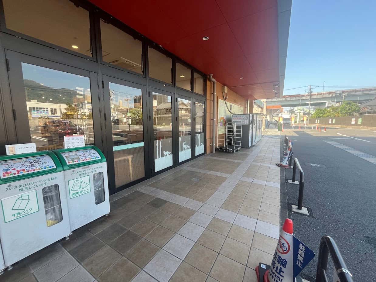 プロモーションイベントに利用可能な軒下スペース