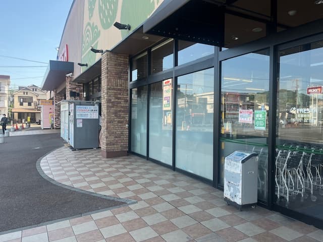 プロモーションイベントに利用可能な軒下スペース