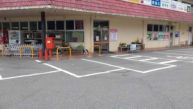 キッチンカーに利用可能な駐車場①スペース