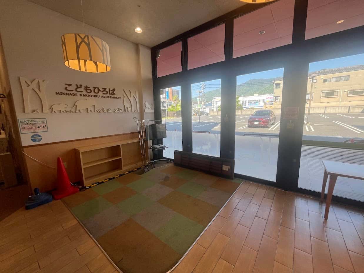 プロモーションに最適な店内イートインスペース