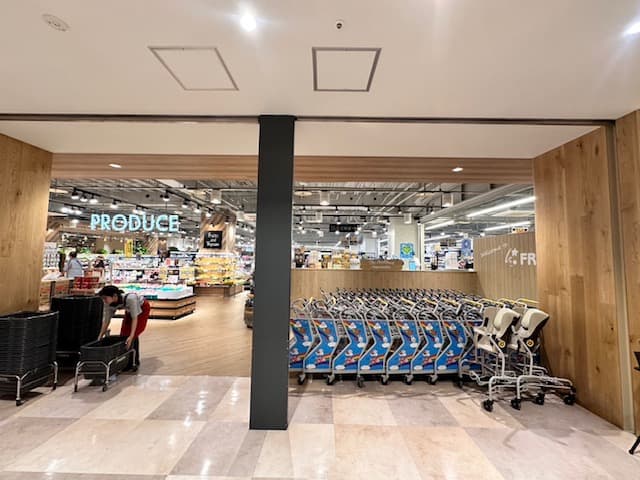 食物販専用のスーパー内スペース1
