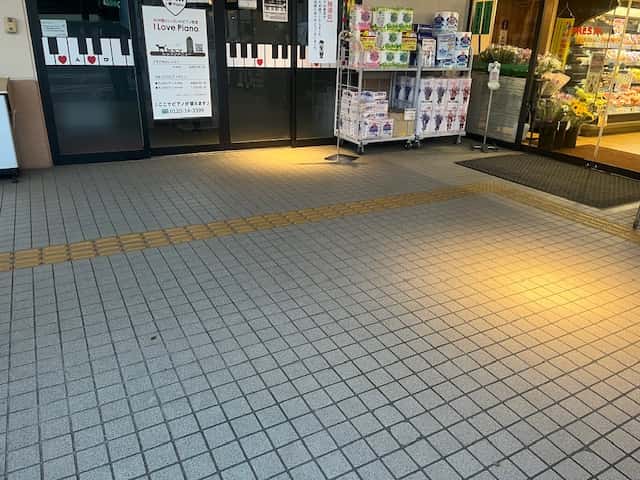 プロモーションイベントに利用可能な軒下②スペース