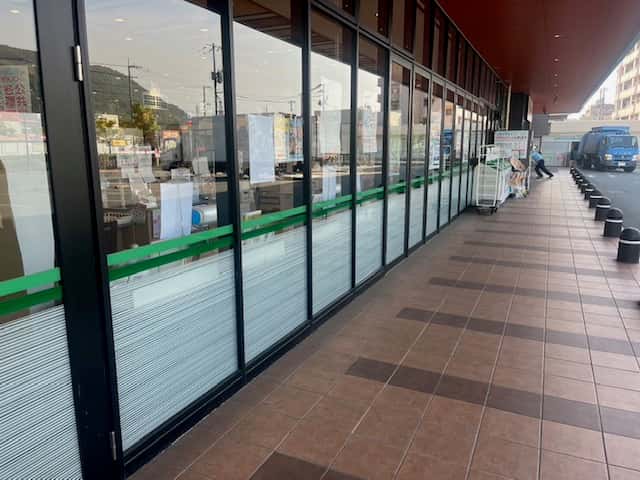 プロモーションイベントに利用可能な軒下スペース