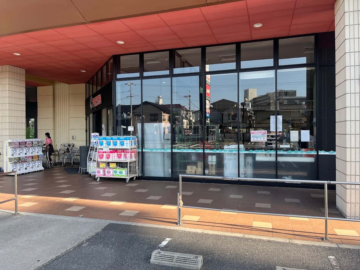 プロモーションイベントに利用可能な軒下スペース