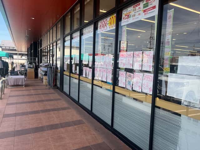 プロモーションイベントに利用可能な軒下スペース