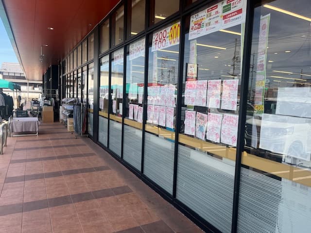 プロモーションイベントに利用可能な軒下スペース