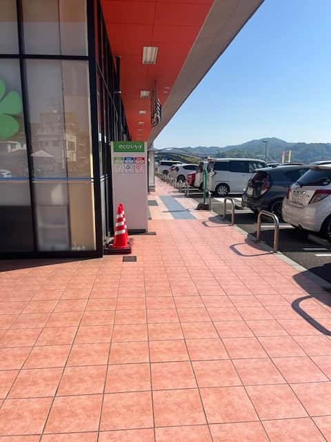 プロモーションイベントに利用可能な軒下スペース