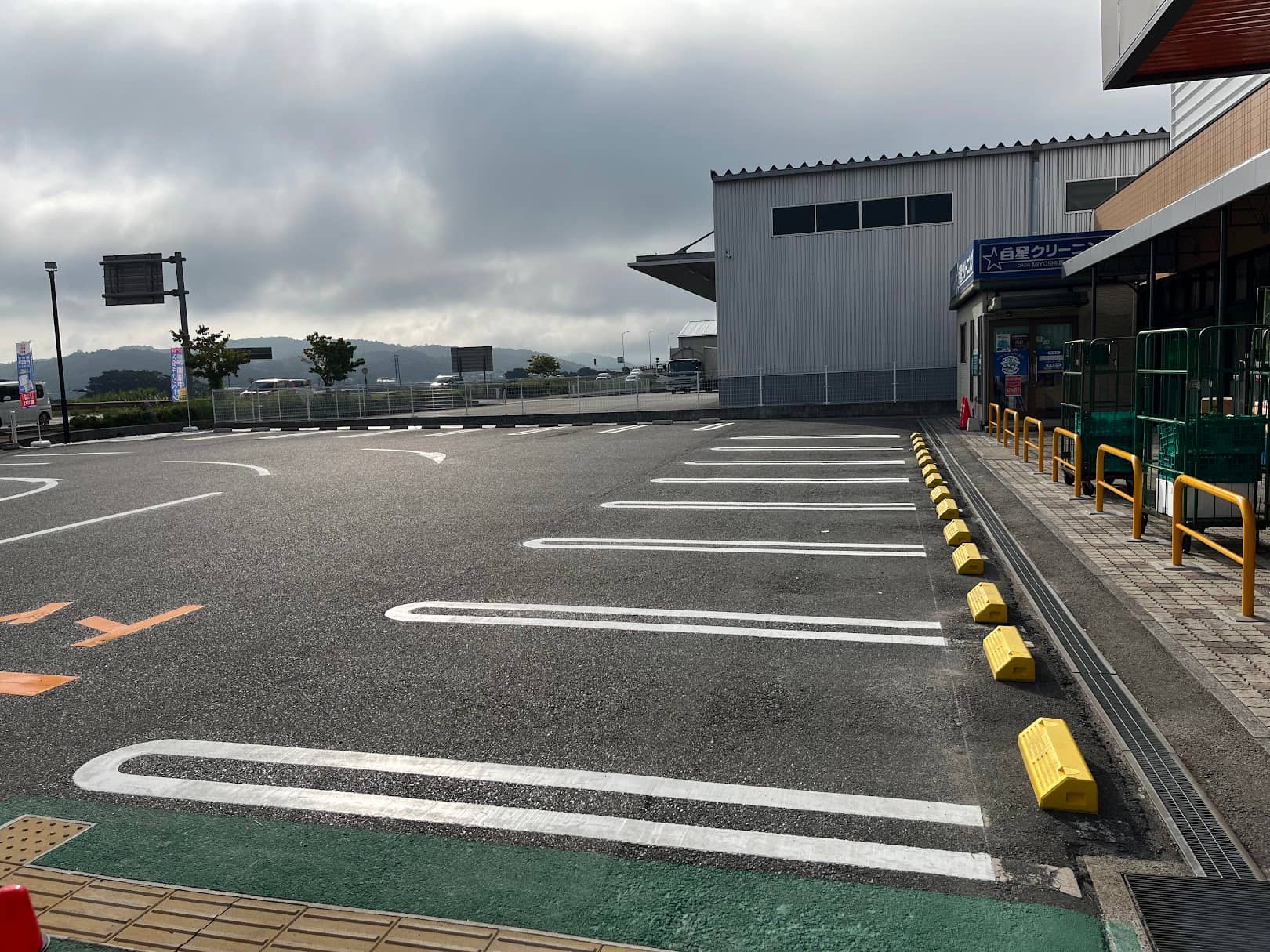 キッチンカーに利用可能な駐車場スペース