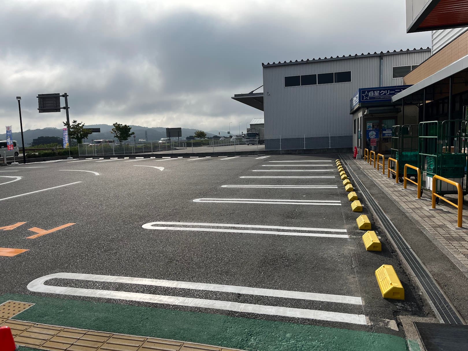 キッチンカーに利用可能な駐車場スペース