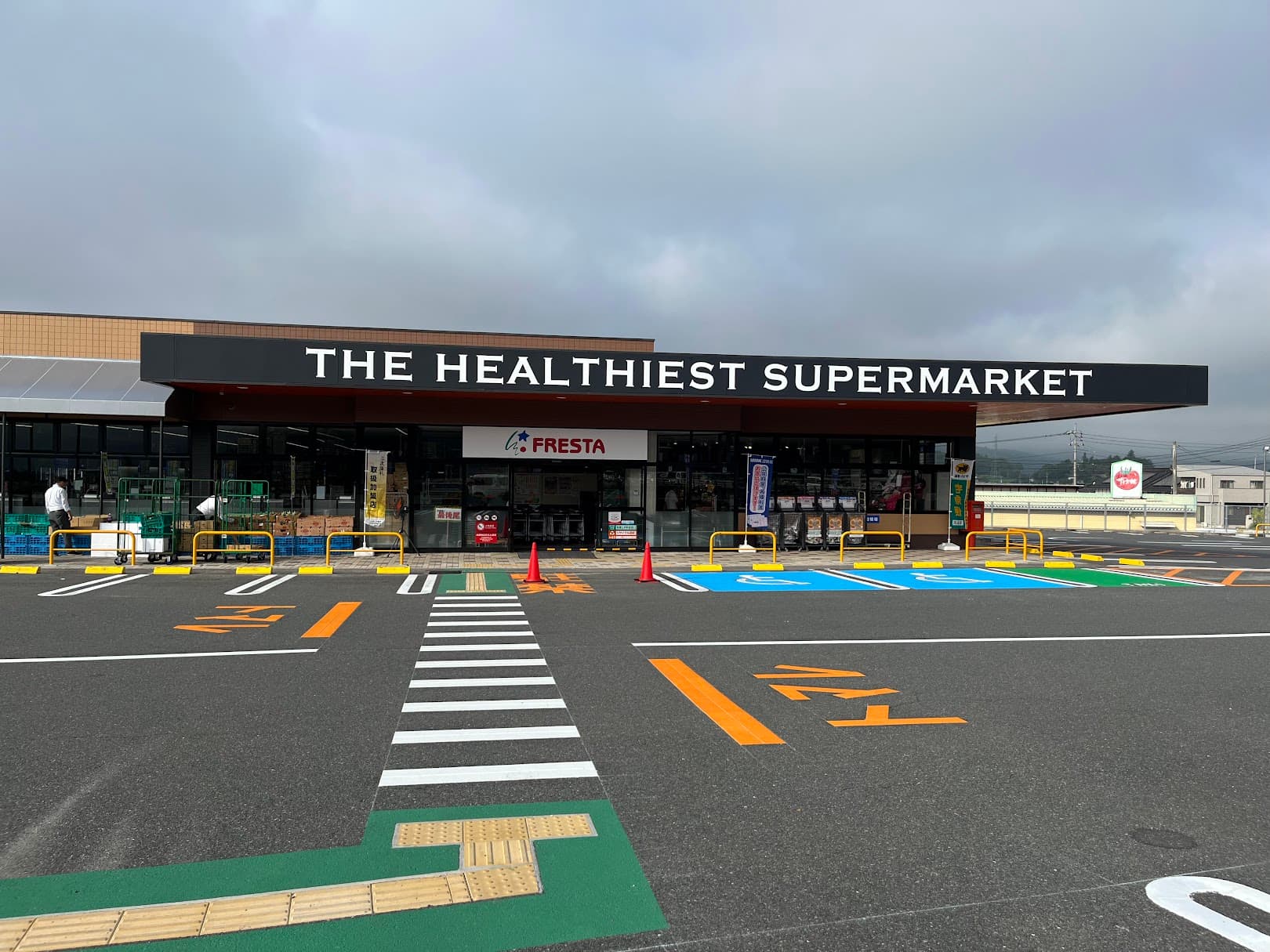 キッチンカーに利用可能な駐車場スペース1