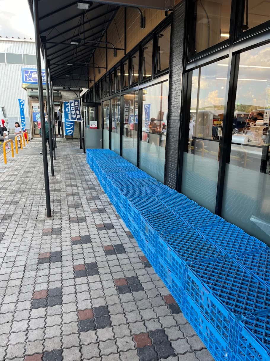 プロモーションイベント、物販に利用可能な軒下スペース